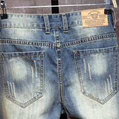 Men's Casual Knee-Length Jean Shorts with Distressed Details